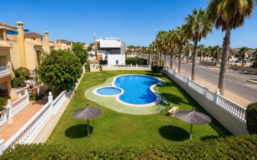 Apartment in Orihuela Costa – EE13501