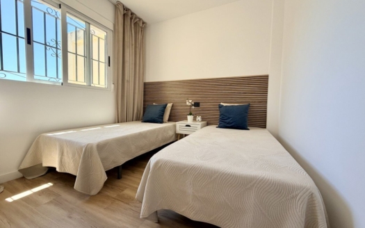 Rekkehus i Orihuela Costa – EE13099