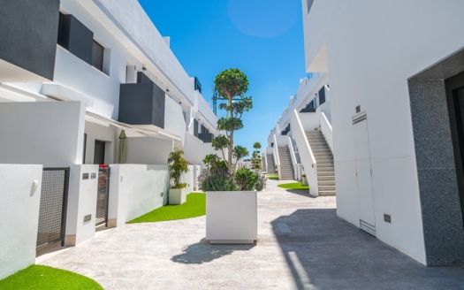 Apartment in Torrevieja – EE13570