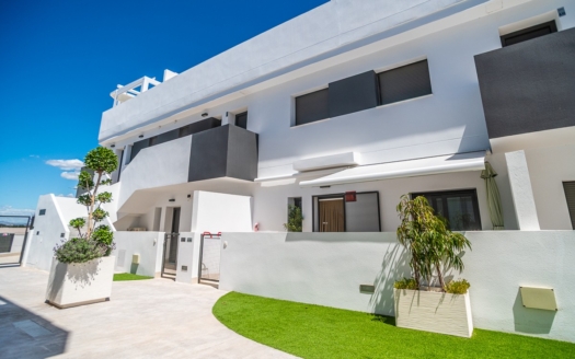 Apartment in Torrevieja – EE13570