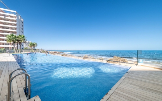 Apartamento en Torrevieja – EE13033