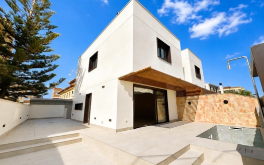 Villa in Santiago de la Ribera – EE13385