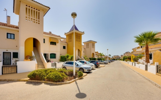 Apartment in Ciudad Quesada – EE13499