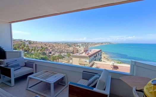 Appartement à Torrevieja – EE13509