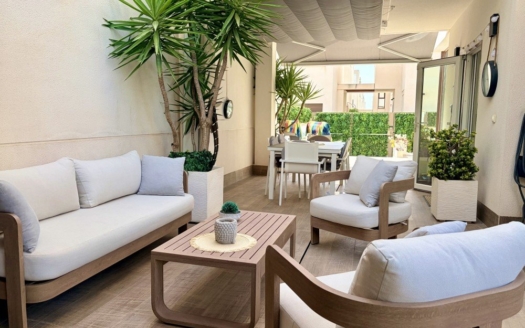 Town House in Ciudad Quesada – EE13596