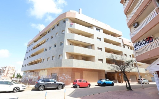 Apartamento en Torrevieja – EE12502