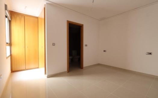 Apartamento en Torrevieja – EE12502