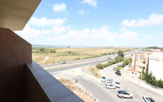 Apartamento en Torrevieja – EE12502