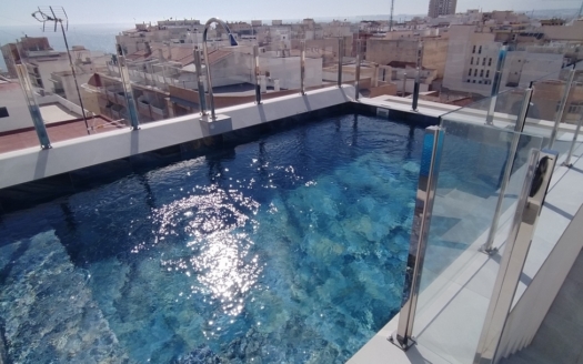 Apartamento en Torrevieja – EE8395
