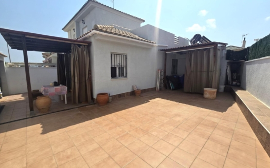 Rekkehus i Torrevieja – EE13434