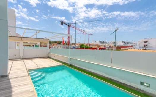 Villa à Torrevieja – EE13031