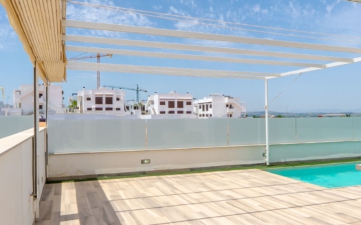 Villa à Torrevieja – EE13031