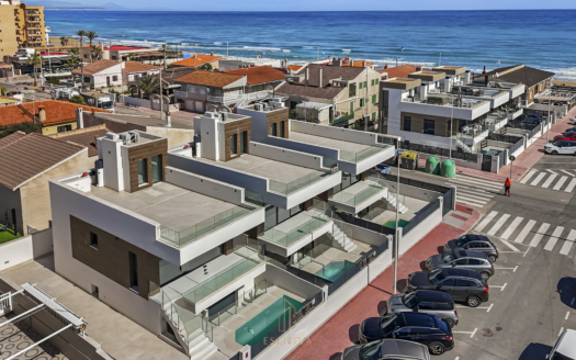 Villa in La Mata, Torrevieja – EE11217