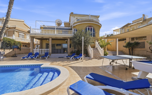 Luxury villa in Gran Alacant, Santa Pola – EE11736