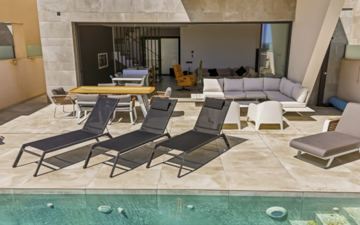Luxury villa in Ciudad Quesada – EE12320