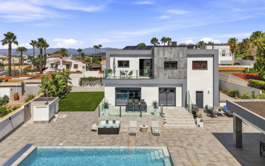 Exclusive Luxury Villa in the Heart of Ciudad Quesada – Uncompromising Quality and Modern Comfort – EE13609