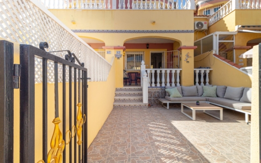 Reihenhaus in Orihuela Costa – EE13662