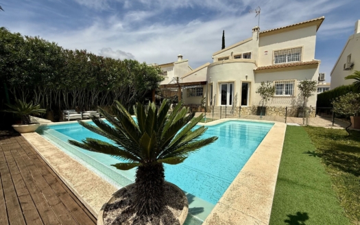 Villa i Orihuela Costa – EE8882