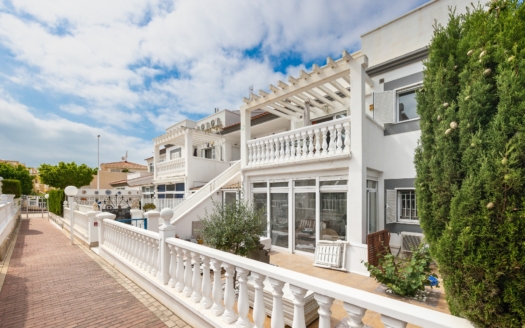 Apartment in Orihuela Costa – EE12568