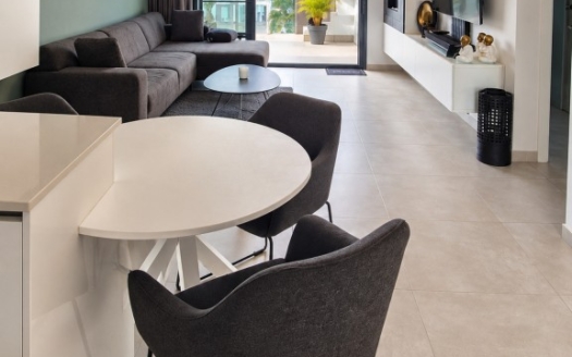 Toppleilighet i El Raso – EE13915