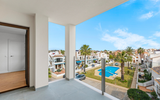 Toppleilighet i Villamartin – EE10656