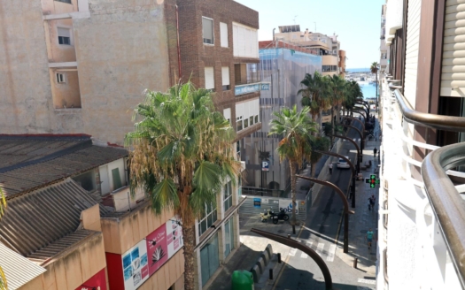 Appartement à Torrevieja – EE13749