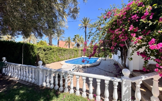 Villa in Cabo Roig, Orihuela Costa – EE12434