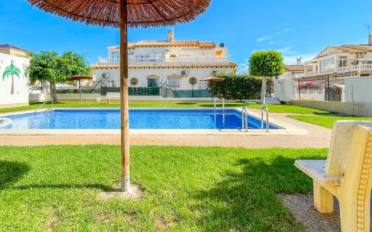 Town House in Orihuela Costa – EE13774