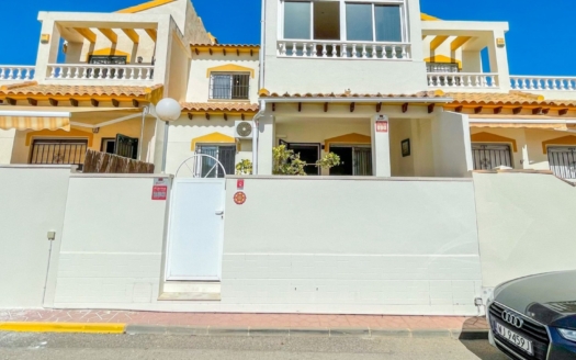 Town House in Orihuela Costa – EE13774