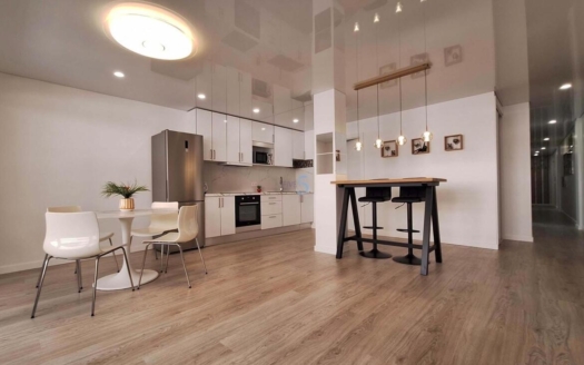 Apartment in Torrevieja – EE13900