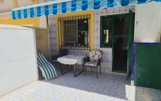 Town House in La Zenia – EE12493