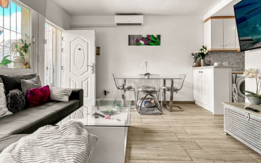 Town House in Orihuela Costa – EE13983