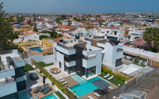 Willa w Torrevieja – EE13622