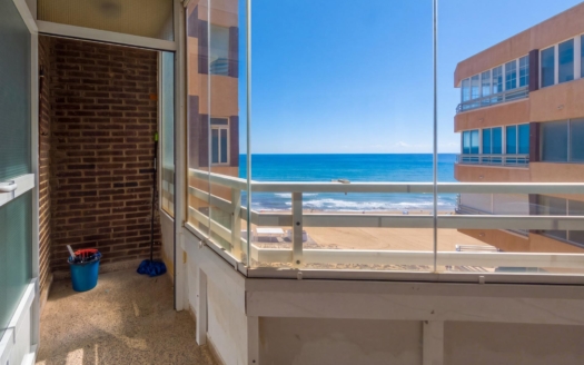 Apartment in Torrevieja – EE13955