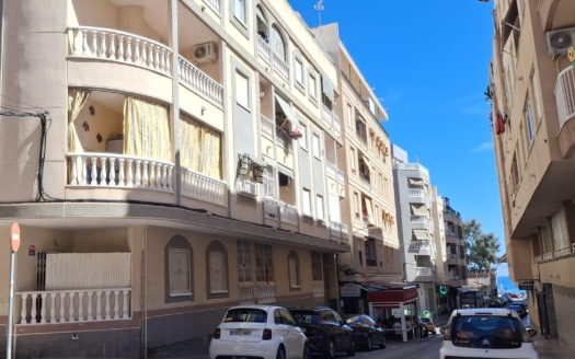 Wohnung in Torrevieja – EE13985