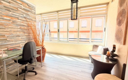 Apartment in Torrevieja – EE13927