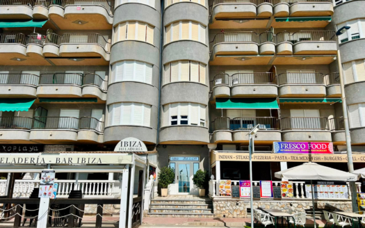 Apartment in Torrevieja – EE13873