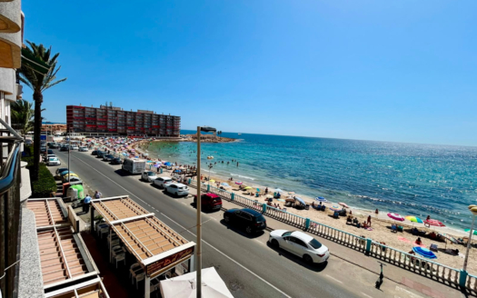 Apartment in Torrevieja – EE13873