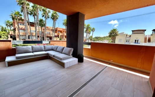 Apartment in Villamartin – EE13047