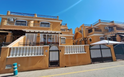 Duplex in Torrevieja – EE13882