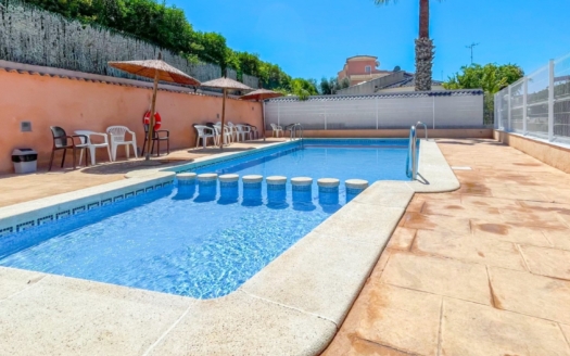 Casa adosada en Orihuela Costa – EE13100