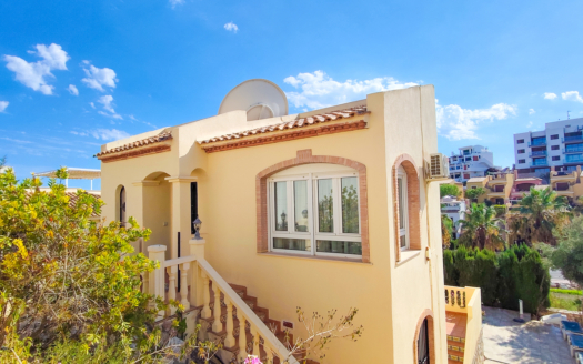 Villa i Villamartin – EE13899
