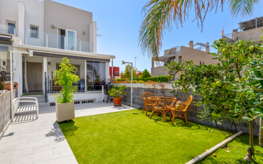 Rekkehus i Torrevieja – EE13658