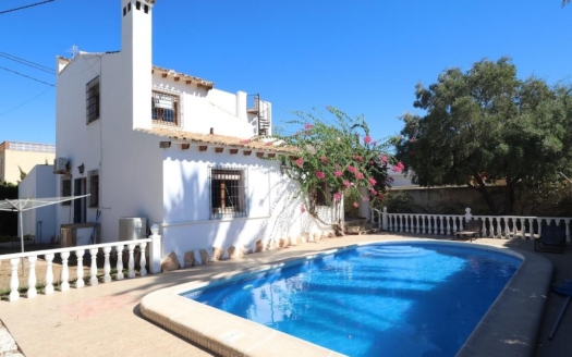 Villa in Orihuela Costa – EE13892