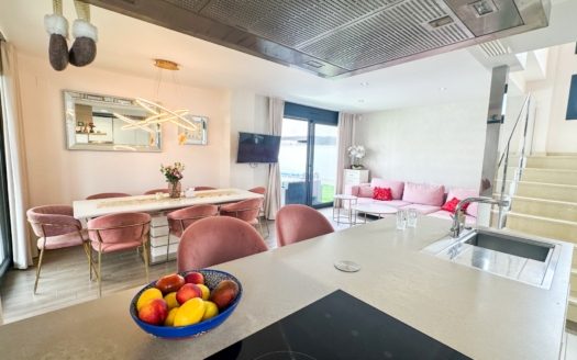Villa in Torrevieja – EE13991
