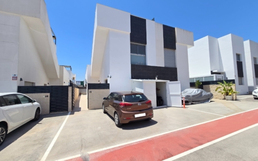 Villa in Ciudad Quesada – EE12531