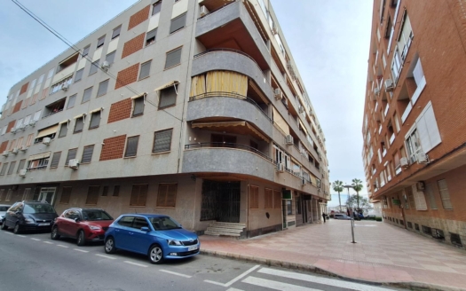 Apartment in Torrevieja – EE13929