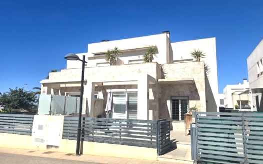 Duplex i Torrevieja – EE13905
