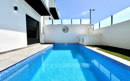 Villa en Villamartín – EE12930