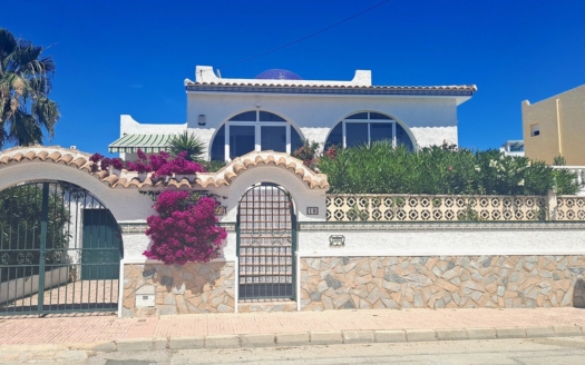 Villa i Orihuela Costa – EE13052